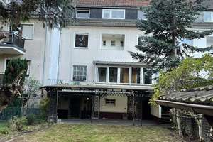 Komplett frei! Entkernt! Hohe Decken!  3-4 Parteienhaus! Provisionsfrei!
Erweiterbar auf 390 qm Wfl – Niehler Str. 432, 50735 Niehl, Köln – Vorschaubild 2