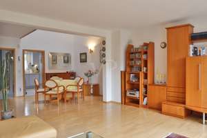Viel Platz für die Familie, Reihenhaus in ruhiger und zentraler Lage von Baden-Baden – Die vollständige Adresse der Immobilie erhältst du vom Anbieter., 76530 Weststadt, Baden-Baden – Vorschaubild 5