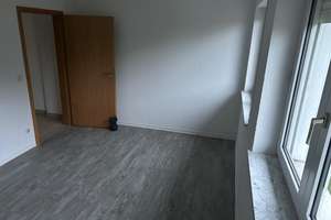 Wohnungspaket in Dresden-Kleinzschachwitz: 2 × 2-Zimmer + 2 Garagen | 115 m2 | 1 Wohnung frei – Wilhelm-Bölsche-Straße 26, 1259 Kleinzschachwitz, Dresden – Vorschaubild 3