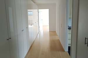 Attraktive 5 Zimmer  Wohnung mit 2 Balkonen – Frohmestraße 23, 22457 Schnelsen, Hamburg – Vorschaubild 4