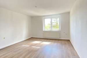 NEU renovierte 3-Raum-Wohnung in Jessin bei Grimmen mit Garten und Garage