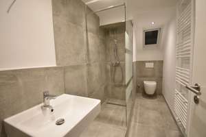 BEZUGSFREI! Saniertes Apartment mit moderner Ausstattung & Wohnküche