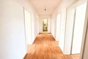 Modernisierte Eigentumswohnung in Koblenz Südstadt mit 4 Zimmern – Die vollständige Adresse der Immobilie erhältst du vom Anbieter., 56068 Süd, Koblenz – Vorschaubild 3