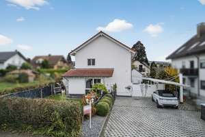 Provisionsfrei: Neuwertiges Einfamilienhaus mit PV-Anlage, Garten und Carports – Die vollständige Adresse der Immobilie erhältst du vom Anbieter., 76332 Bad Herrenalb – Vorschaubild 18