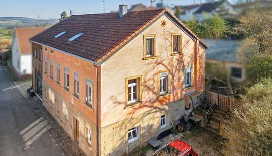Bild von Für Naturliebhaber - Top saniertes Bauernhaus mit 2 Wohneinheiten und großem Garten in Winterborn