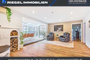 Sie hier? Wir auch! Großzügiges Anwesen in Toplage mit Wintergarten und 793,00 m² Grundstücksgröße – Die vollständige Adresse der Immobilie erhältst du vom Anbieter., 67374 Hanhofen – Vorschaubild 1