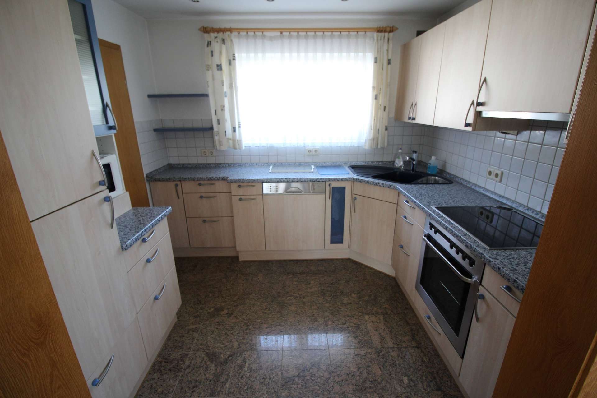 Immobilie in Renchen - Charmantes Zweifamilienhaus  in ruhiger Lage in Renchen - Bild 2