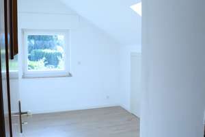 Ruhig wohnen in freistehendem Einfamilienhaus auf zwei Etagen in Solingen – Die vollständige Adresse der Immobilie erhältst du vom Anbieter., 42659 Burg/Höhscheid, Solingen – Vorschaubild 22