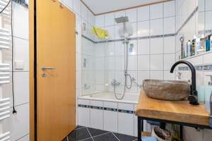 Ruhig wohnen, zentral leben – Reiheneckhaus mit Wohlfühlcharakter – Die vollständige Adresse der Immobilie erhältst du vom Anbieter., 89269 Vöhringen – Vorschaubild 15