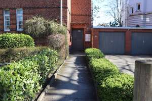 Prestige in St. Jürgen: Klassisches Mehrfamilienhaus in begehrter Lage von Lübeck! OTTO STÖBEN! – Die vollständige Adresse der Immobilie erhältst du vom Anbieter., 23564 Sankt Jürgen, Lübeck – Vorschaubild 3