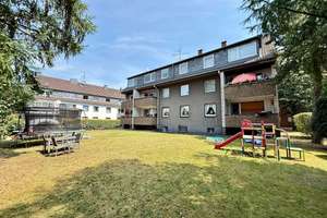 Mehrfamilienhaus mit 9 Wohneinheiten und zusätzlichem Bauland in begehrter Lage von OB-Sterkrade – Die vollständige Adresse der Immobilie erhältst du vom Anbieter., 46145 Tackenberg, Oberhausen – Vorschaubild 2