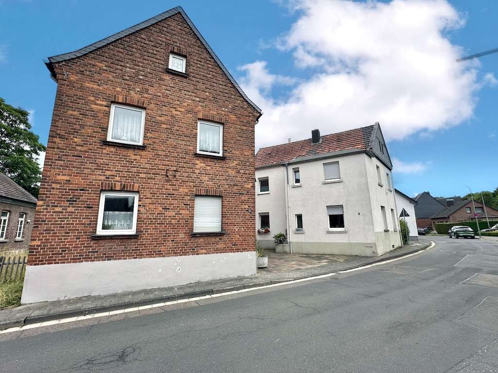 Immobilie in Neuss - Zwei Einfamilienhäuser in beliebter Wohnlage - Bild 0