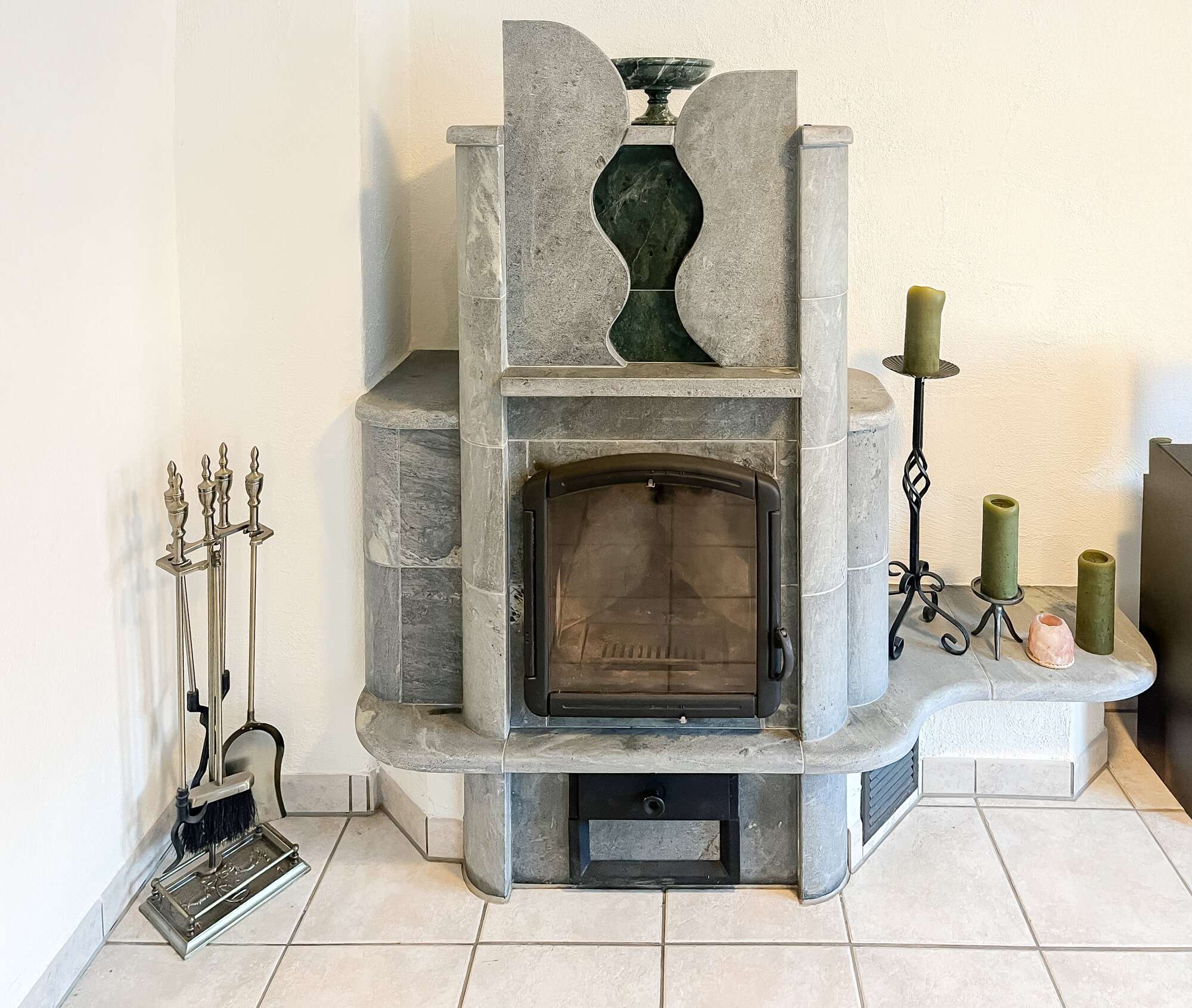 Immobilie in Hausen - Großzügiges Zweifamilienhaus in traumhafter Südwestausrichtung - vielfältige Nutzungsmöglichkeiten - Bild 2