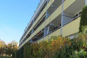 Brück Immobilien - Charmante 3-Zi.-Wohnung mit 2 Loggien in ruhiger Lage – Die vollständige Adresse der Immobilie erhältst du vom Anbieter., 81825 Josephsburg, München – Vorschaubild 3