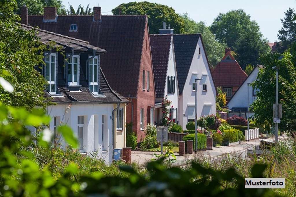 Mehrfamilienhaus mit 3 Wohnungen - geeignet als Investitionsobjekt