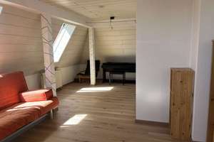 2,5-Zimmer-Dachgeschoss-Wohnung in zentraler Stadtlage in Ulm – Die vollständige Adresse der Immobilie erhältst du vom Anbieter., 89073 Mitte, Ulm – Vorschaubild 2
