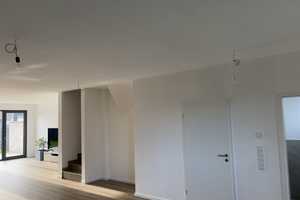 Freundliches 5-Zimmer-Reihenhaus mit luxuriöser Innenausstattung in Willich – Karl-Kox-Straße 9a, 47877 Viersen (Kreis) – Vorschaubild 7