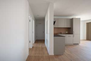 Modern & großzügig: 4 Zimmer mit zwei Balkonen in urbaner Lage – Die vollständige Adresse der Immobilie erhältst du vom Anbieter., 70732 Veielbrunnen, Stuttgart – Vorschaubild 3
