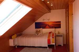 Möbliertes 5-Raum-Reihenhaus mit EBK und überdachten Stellplatz in Reutlingen – - -, 72760 Reutlingen (Kreis) – Vorschaubild 2