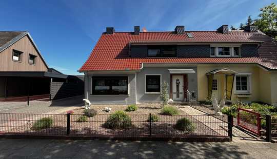 Bild von Gepflegtes Zweifamilienhaus in Bremen mit Garten zum Wohlfühlen