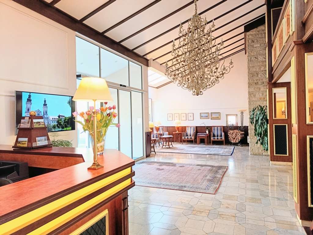 Immobilie in Bad Birnbach - 3,93 % Rendite - Hotelappartement im 4 Sterne HOTEL HOFMARK MIT BADEMANTELGANG ZUR ROTTAL-TERME - Bild 2