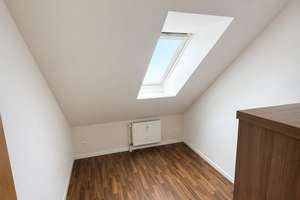 Klein, aber fein: Helle 2-Zimmer-Dachgeschosswohnung mit Einbauküche – teilmöbliert – Die vollständige Adresse der Immobilie erhältst du vom Anbieter., 38486 Klötze – Vorschaubild 8