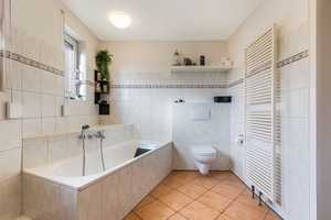 Renoviertes Einfamilienhaus mit herrlichem Garten in Garstedt – Harburg (Kreis) – Vorschaubild 6