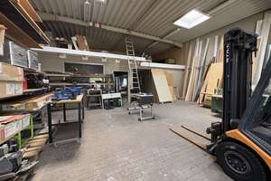 Seltenes Ensemble: Modernisiertes Wohnhaus mit Gewerbehalle! – Die vollständige Adresse der Immobilie erhältst du vom Anbieter., 32756 Detmold – Vorschaubild 10