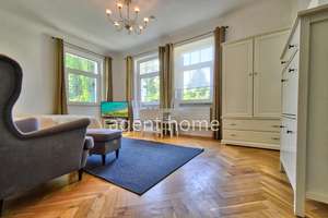MÖBLIERT - COZY LIVING - Business Apartment mit PKW-Stellplatz und Pool