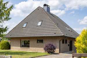 Willkommen im neuen Familienglück – großzügiges Einfamilienhaus mit viel Platz, Gartenidylle und ... – Herzogtum Lauenburg (Kreis) – Vorschaubild 1