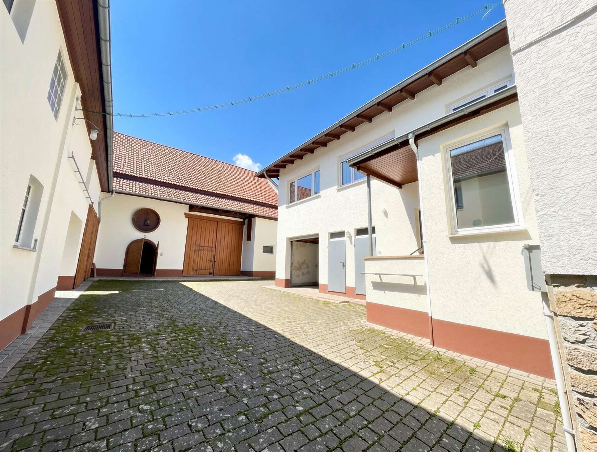 Unter Bodenrichtwert! Sanierungsbedürftige Fachwerkhofreite mit großzügiger Scheune in Feldrandlage, Mainz Bingen Kreis – Bild 2