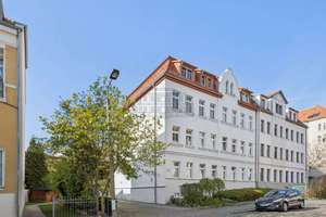 Investieren in Leipzig: Helle Dachgeschosswohnung mit Einbauküche & Stellplatz – Die vollständige Adresse der Immobilie erhältst du vom Anbieter., 4159 Wahren, Leipzig – Vorschaubild 2