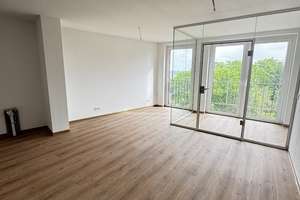 helle Zweizimmerwohnung mit Wintergarten