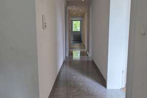 Viel Raum für Ihre Wohnideen: Attraktive 4-Zimmerwohnung mit zwei Balkonen und Garage – Die vollständige Adresse der Immobilie erhältst du vom Anbieter., 76131 Rintheim, Karlsruhe – Vorschaubild 4