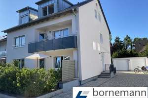 Sebaldussiedlung, Nähe Uni + City! Toll sanierte 2,5-Zi.-DG-Whg. + Garage!