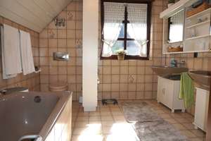 Einfamilienhaus im Fachwerkstil mit großer sonniger Gartenoase, in Leverkusen-Lützenkirchen! – Die vollständige Adresse der Immobilie erhältst du vom Anbieter., 51381 Lützenkirchen, Leverkusen – Vorschaubild 8