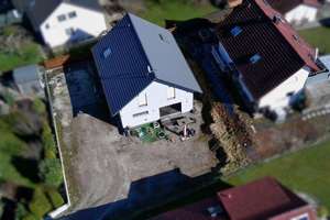 Modernes und energieeffizientes Einfamilienhaus mit großzügigem Grundstück in ruhiger Wohnlage – Die vollständige Adresse der Immobilie erhältst du vom Anbieter., 73547 Lorch – Vorschaubild 2