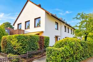 Modernisierungsbedürftiges Endreihenhaus in begehrter Wohnlage zum Kauf in Rahlstedt - Wentzel Dr. – 22143 Rahlstedt, Hamburg – Vorschaubild 2