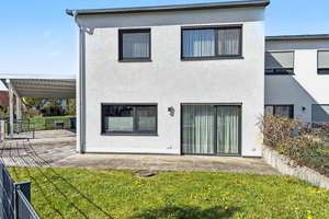 Moderne Doppelhaushälfte - Ihr Platz an der Sonne im schönen Bad Windsheim – Die vollständige Adresse der Immobilie erhältst du vom Anbieter., 91438 Bad Windsheim – Vorschaubild 2