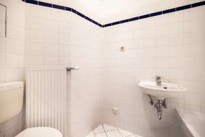 ⭐ Wohnen am Lützowufer! – Teilrenovierte 2-Zi-Altbau-Whg mit Lift zwischen KaDeWe & Potsdamer Pl – Die vollständige Adresse der Immobilie erhältst du vom Anbieter., 10785 Schöneberg, Berlin – Vorschaubild 10