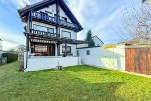 *Charmantes und gut Aufgeteiltes Generationenhaus mit 4 Wohneinheiten in Freising* – Die vollständige Adresse der Immobilie erhältst du vom Anbieter., 85356 Freising – Vorschaubild 1