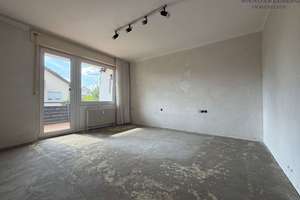 Ruhig gelegenes Zweifamilienhaus mit Garten, Balkon und hervorragender Infrastruktur – Die vollständige Adresse der Immobilie erhältst du vom Anbieter., 70378 Neugereut, Stuttgart – Vorschaubild 9