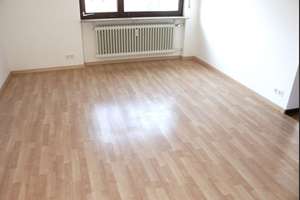 Helle, kleine 4,5-Zi DG-Whg. incl. Garage - provisionsfrei – Rohrer Straße 1, 70567 Möhringen-Süd, Stuttgart – Vorschaubild 8