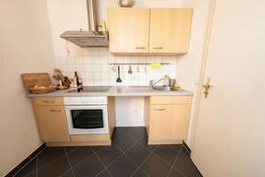 Frei verfügbar - Stuckaltbauwohnung am Helmholtzplatz – Die vollständige Adresse der Immobilie erhältst du vom Anbieter., 10437 Prenzlauer Berg, Berlin – Vorschaubild 6
