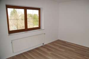 Tolle 2 Zimmerwohnung mit Balkon und Stellplatz zu verkaufen !! – Limbacher Straße 32, 9247 Röhrsdorf, Chemnitz – Vorschaubild 16
