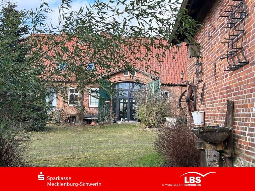 Immobilie in Wittenburg - Idyllischer Bauernhof für Pferdefreunde - Bild 0