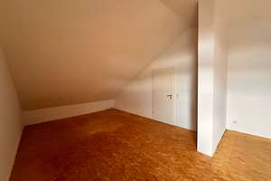 Großzügiges 8-Zimmer-Haus mit 278 m², Galerie, Garten und Bürooption in Göttingen – Dawesbreite 4, 37079 Elliehausen, Göttingen – Vorschaubild 29