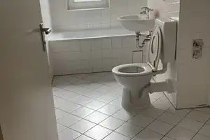 3 Zimmer mit Wintergarten ab sofort ! – Achillesstr. 96, 13125 Berlin – Vorschaubild 3