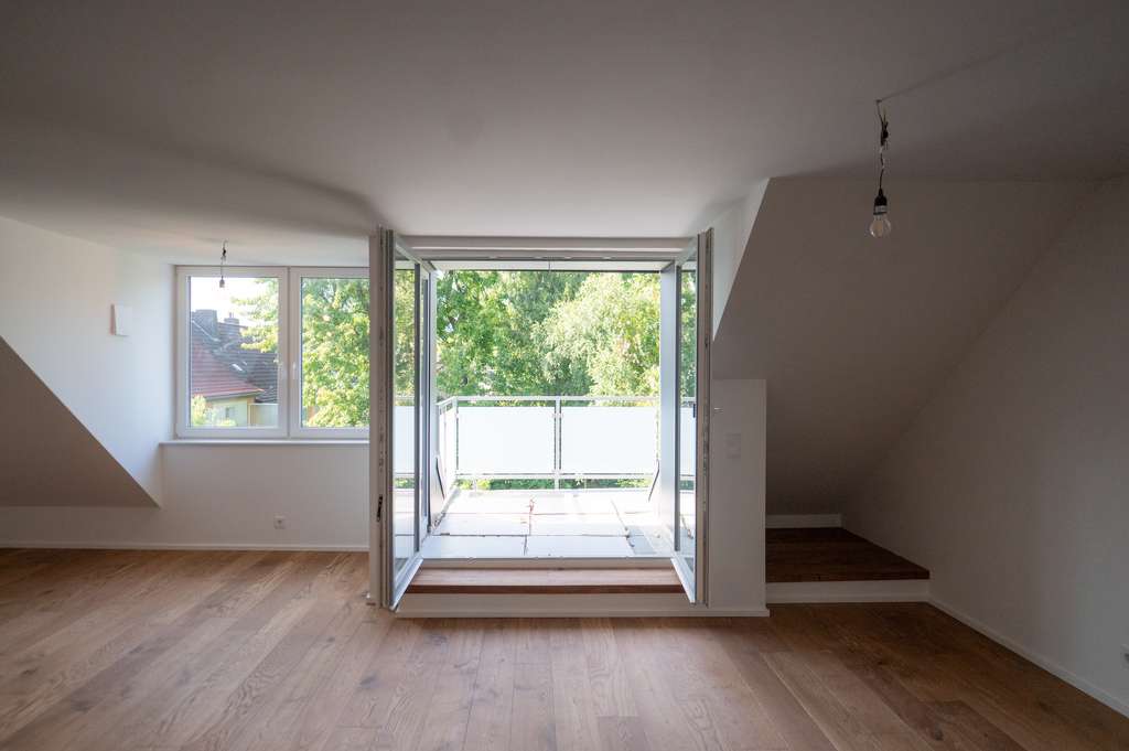 NEUBAU im charmanten Altbau auf KfW70-Standard mit Balkon & PROVISIONSFREI