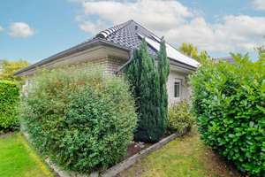 Bildschöner Walmdach-Bungalow in Vollausstattung ! PV & Solar und  weitere Highlights in Top-Lage – Die vollständige Adresse der Immobilie erhältst du vom Anbieter., 29699 Bomlitz – Vorschaubild 25